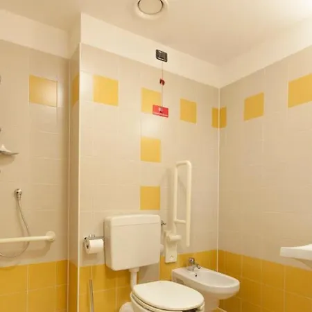 Foresteria Sant'anna 3* Φεράρα